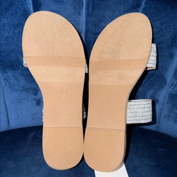 Andre Assous Gray Woven Sandals w/ Leather Lining & Insole Size 9 NWT - Picture 4 of 4